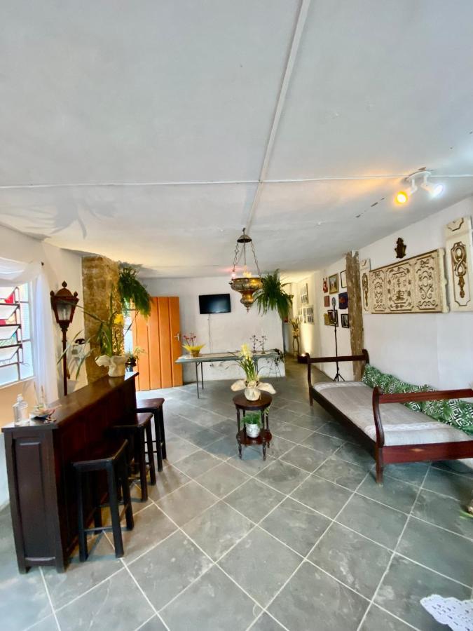 Hostel Dona Generoza Парати Екстериор снимка