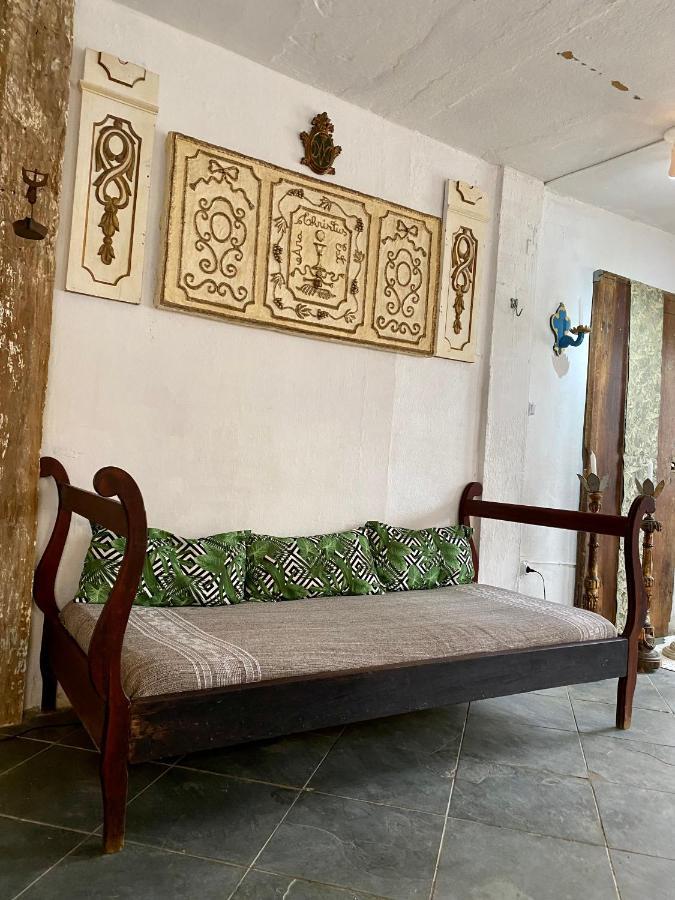 Hostel Dona Generoza Парати Екстериор снимка